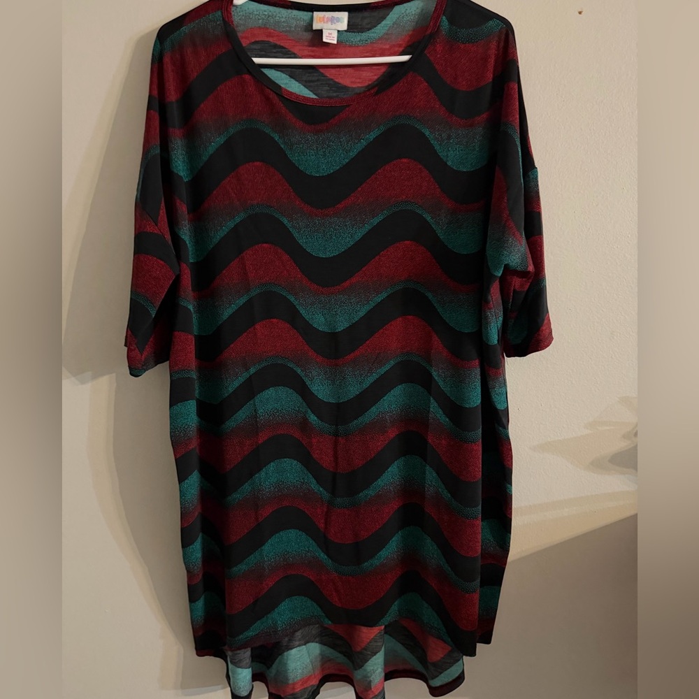 LuLaRoe Red and Green Wave Tunic